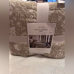 Threshold Floral Print Cotton Voile Lofty Quilt Green Full/Queen 100% Cotton New